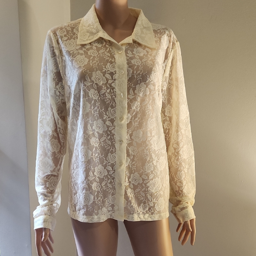 Longsleeved Lace Blouse